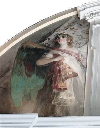 Angel located in the right-hand section of the south-eastern lunette of the transept